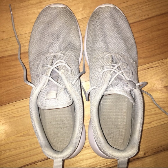 Nike Gray Roshe One - Picture 3 of 7